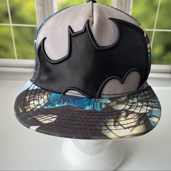 Batman Comic SnapBack Cap Hat OS - Picture 2 of 8